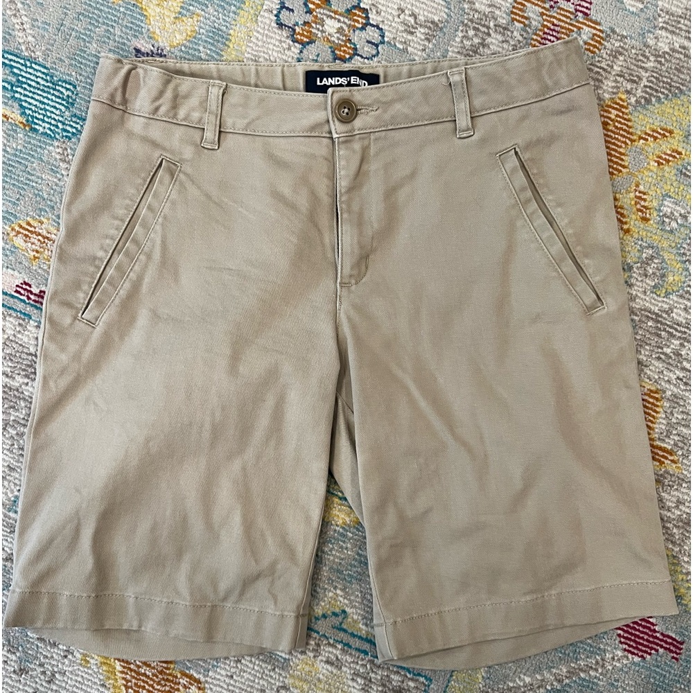 Lands’End Girls Stretch Chino Bermuda Shorts. Khaki Size 14. Adjustable waist.